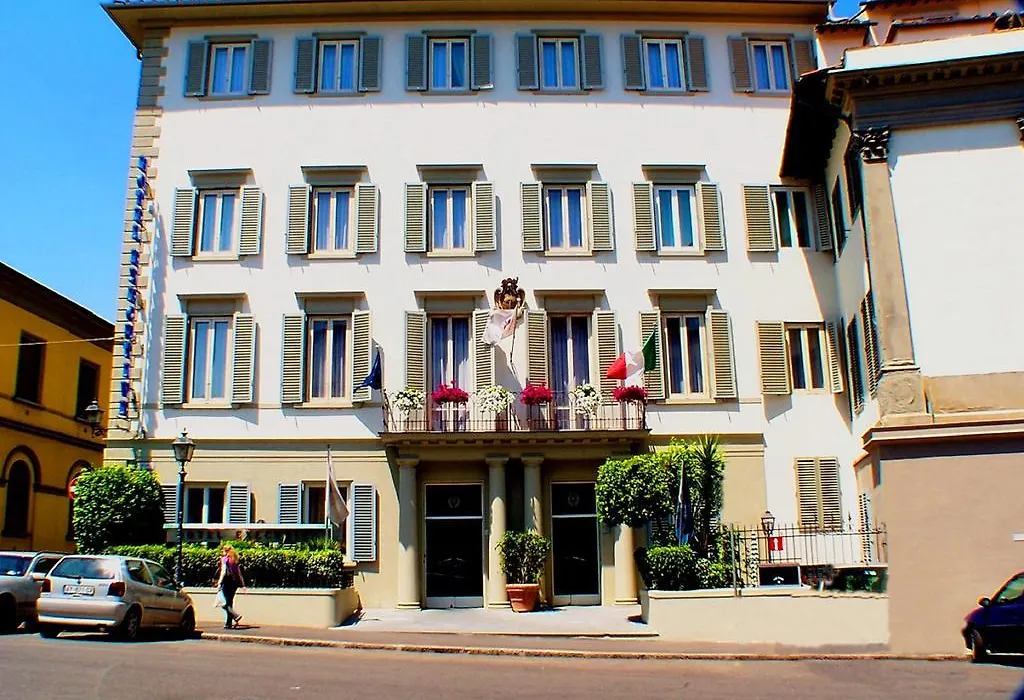 Hotel Executive-1